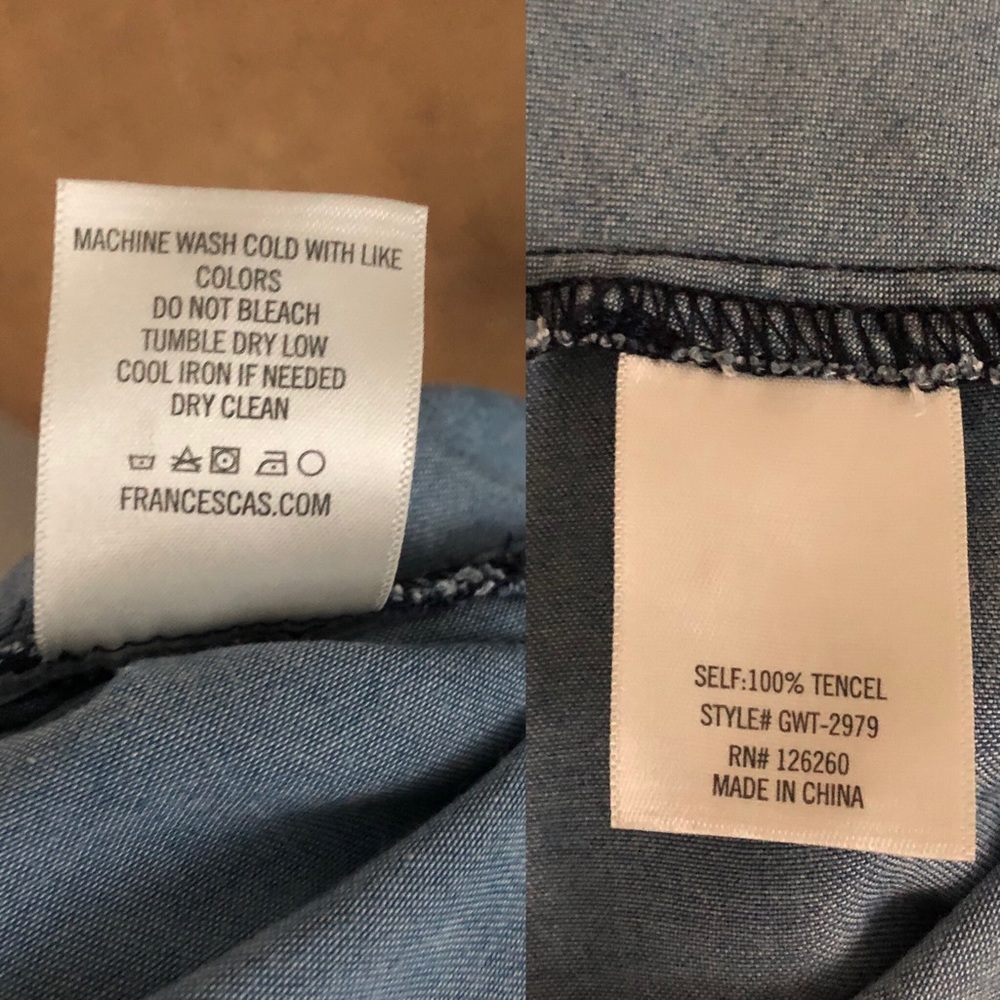 🍁Francesca’s “Tia”Chambray Tie-Front Top  Size S - Picture 6 of 8